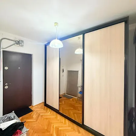 Modern Ap 3 Min To Metro Free Parking Ac & Wifi 布加勒斯特